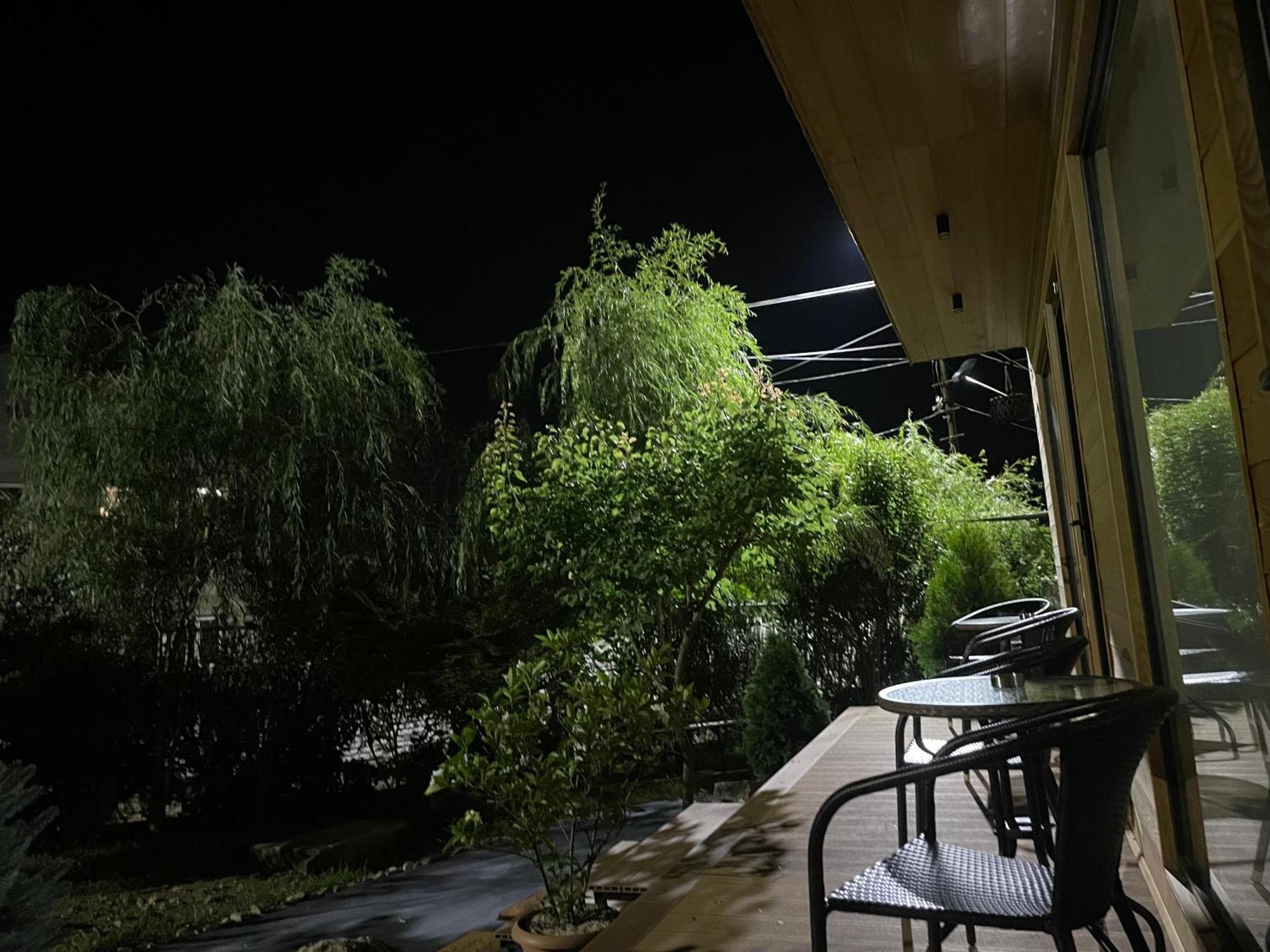 Garden Rooms In Кутаиси Экстерьер фото