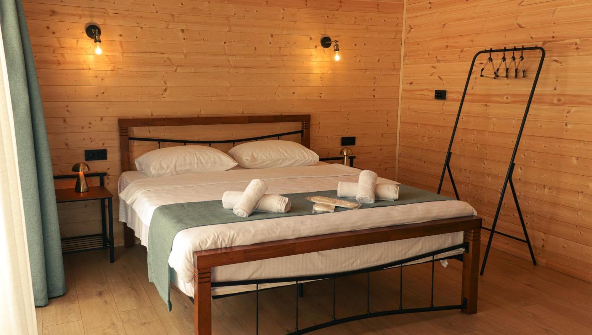 Garden Rooms In Кутаиси Экстерьер фото