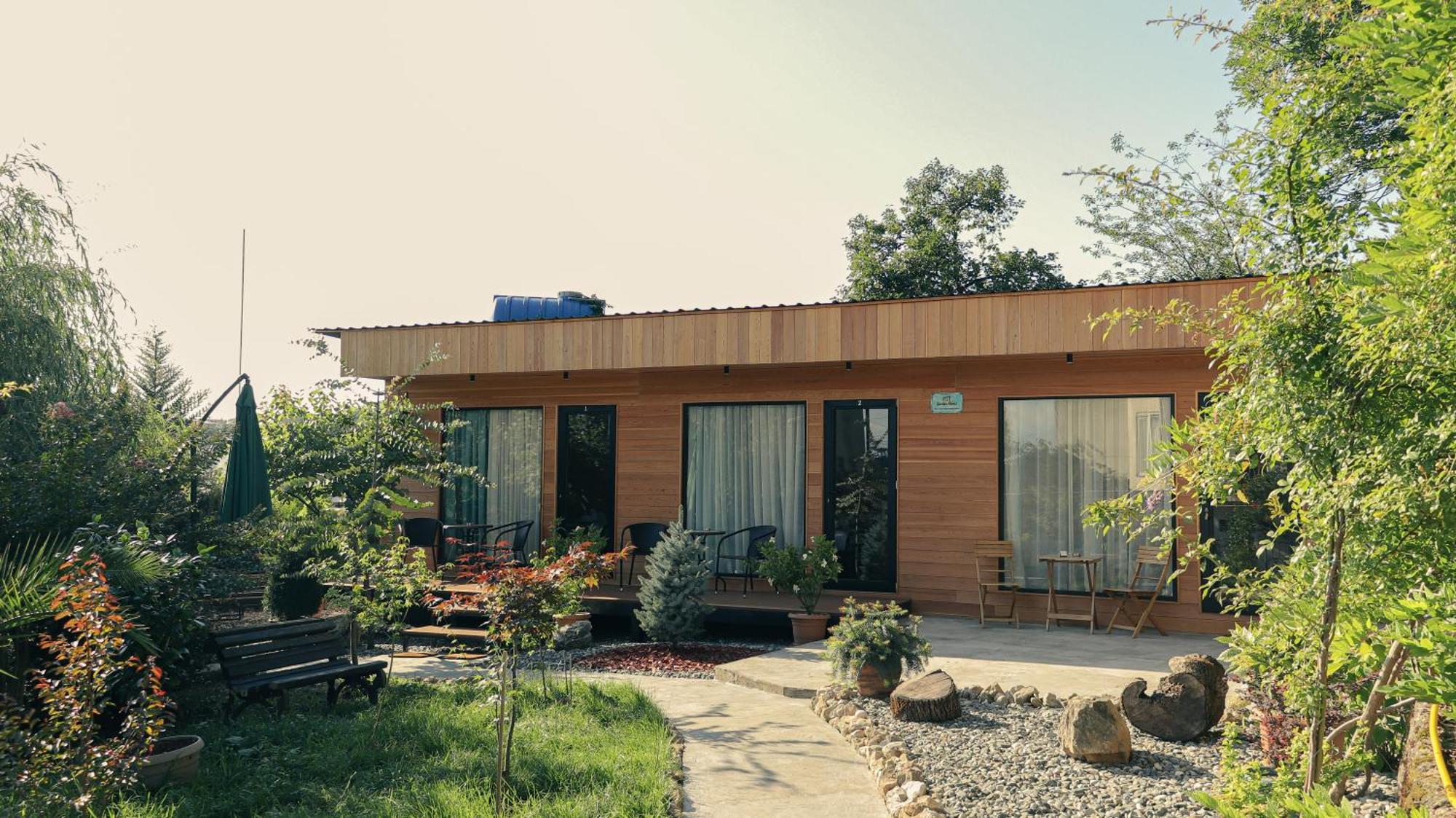 Garden Rooms In Кутаиси Экстерьер фото